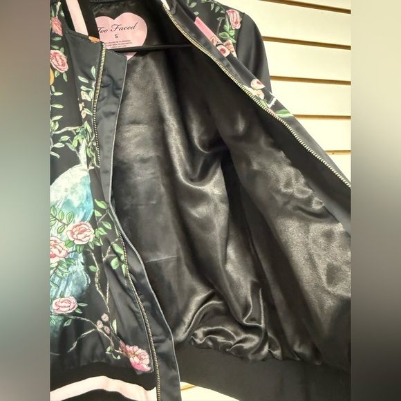 Too Faced Black Satin Bomber Jacket Size S Full Zip Lined  Floral‎ (Flaw Read) - Picture 8 of 12